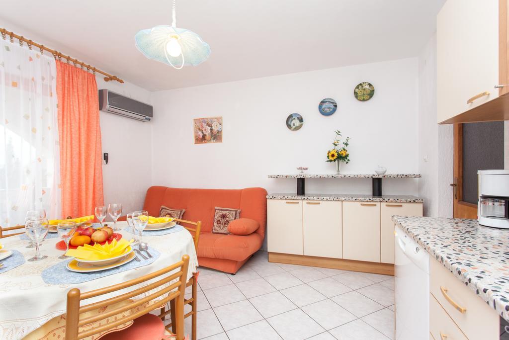 Apartments Boskoviceva Punat Luaran gambar